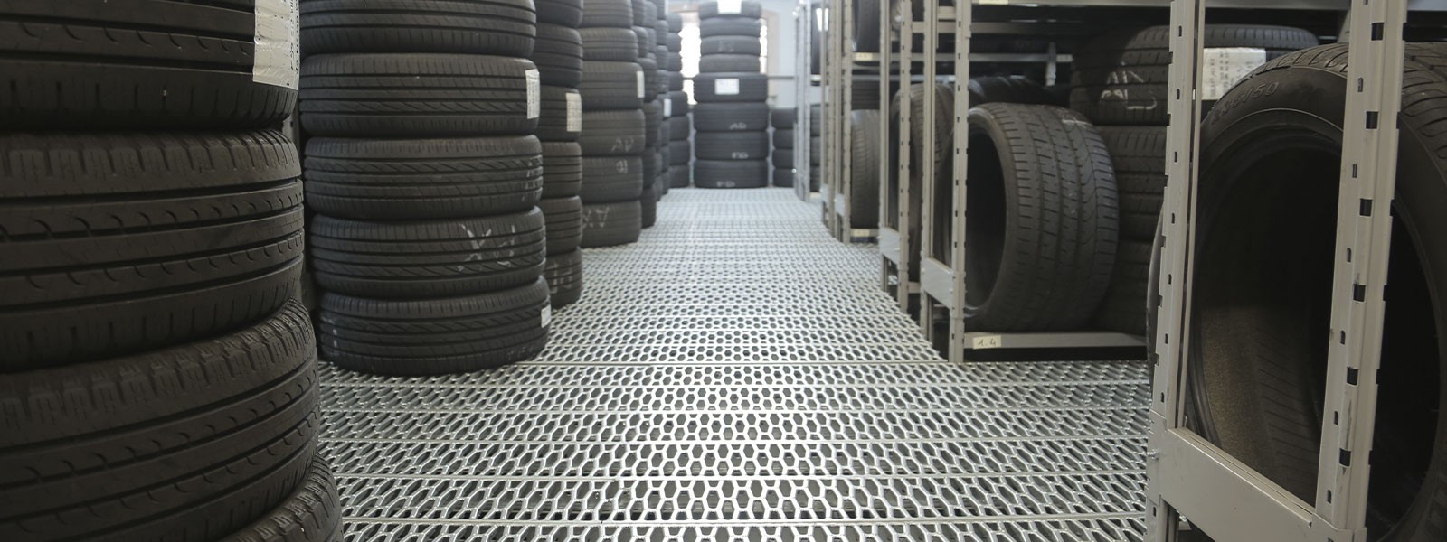 Tienda de Neumáticos para Coches y Camiones